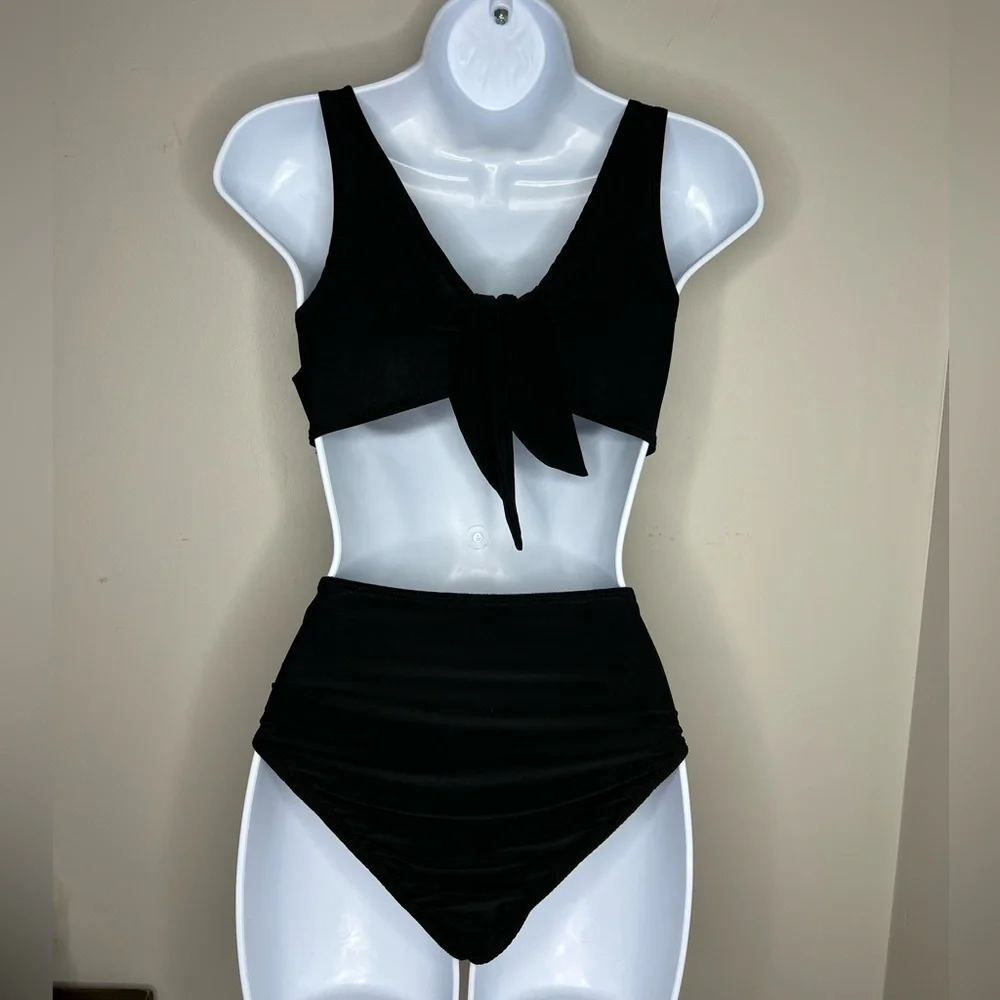 Charlotte Russe deep v neck halter bodysuit. Black. Small. Festival/night out! - Picture 3 of 4